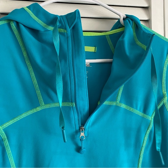 Kirkland Women's Size M Hooded Pullover Top Hiking Active Teal Blue Zip Pockets - Picture 6 of 16